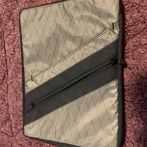 TAD Transport Sleeve Special Edition - Picture 1 of 2